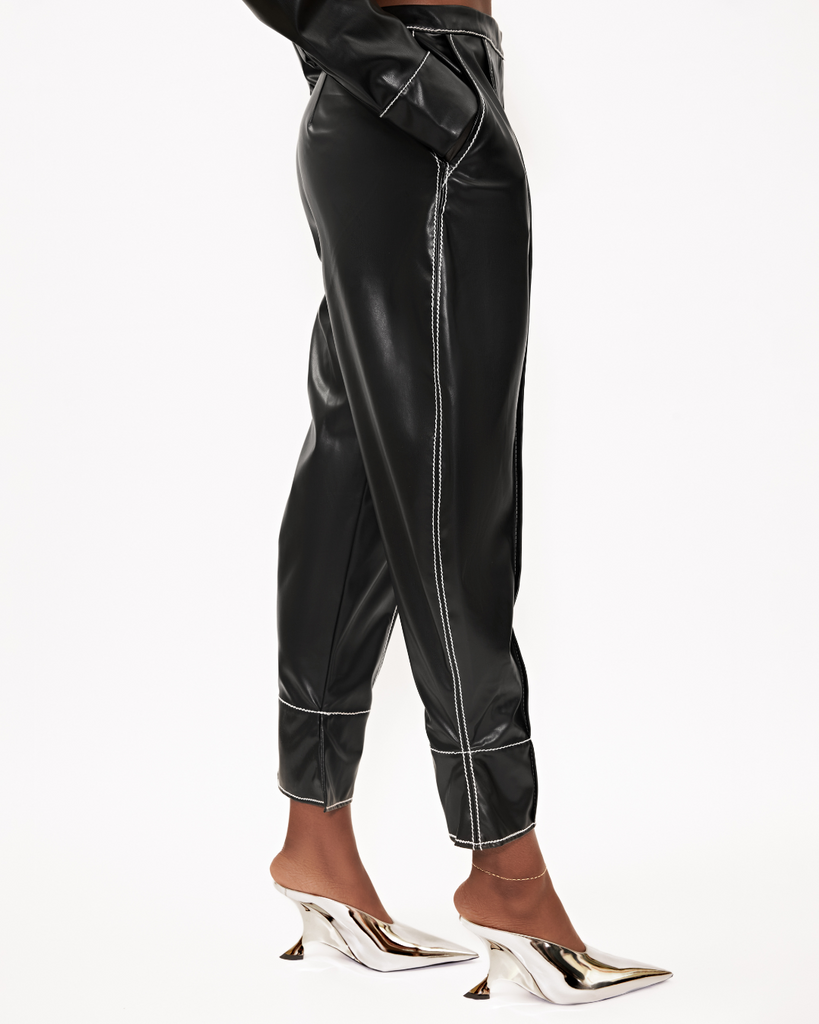 Vegan leather black Johnnie Sue balloon fall winter pant. Close up view.